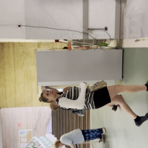 Lac blonde girl–video